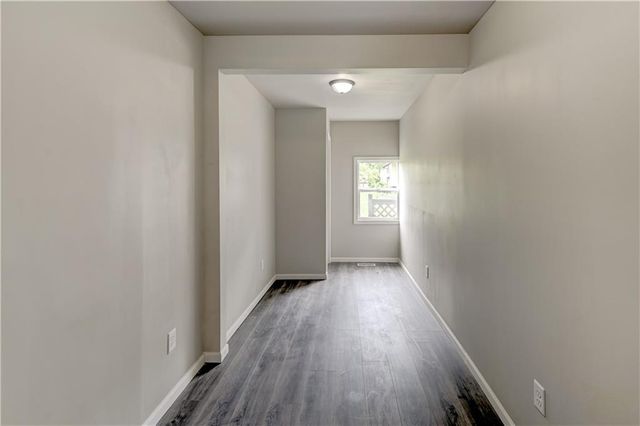 6120 Elmwood Avenue, Kansas City, MO 64130