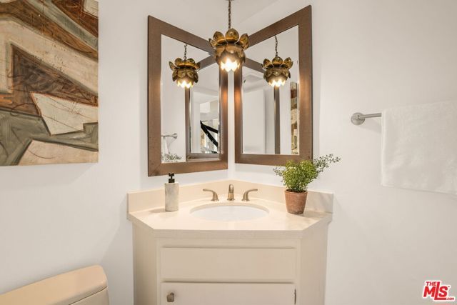 1387 Avenida De Cortez, Pacific Palisades (los Angeles), CA 90272