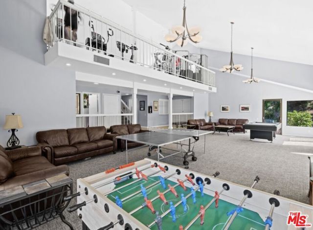 1387 Avenida De Cortez, Pacific Palisades (los Angeles), CA 90272