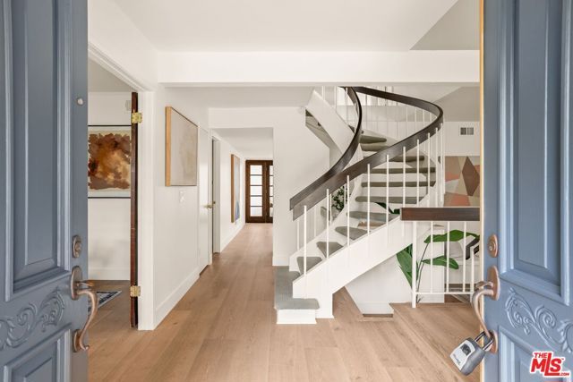 1387 Avenida De Cortez, Pacific Palisades (los Angeles), CA 90272