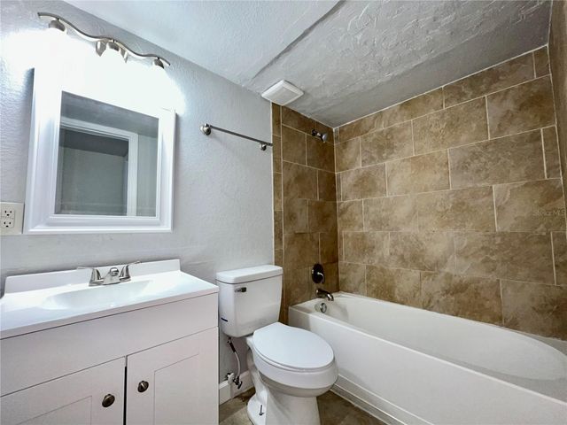 1948 CONWAY ROAD 4, Orlando, FL 32812