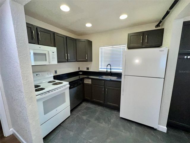 1948 CONWAY ROAD 4, Orlando, FL 32812