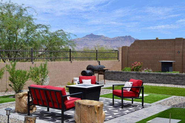 48364 N BASILIO Street, Gold Canyon, AZ 85118