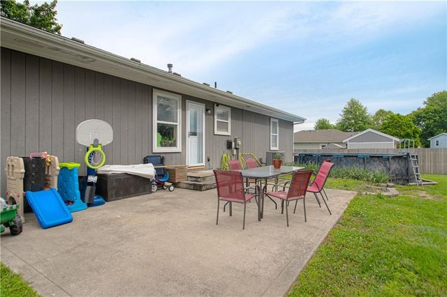 701 N Jesse Street, Kearney, MO 64060