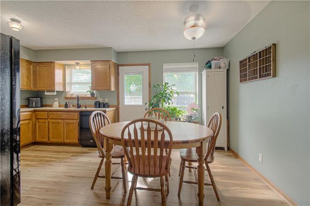 701 N Jesse Street, Kearney, MO 64060