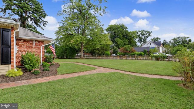 1514 SHENANDOAH RD, Alexandria, VA 22308
