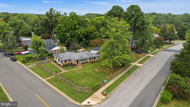 1514 SHENANDOAH RD, Alexandria, VA 22308