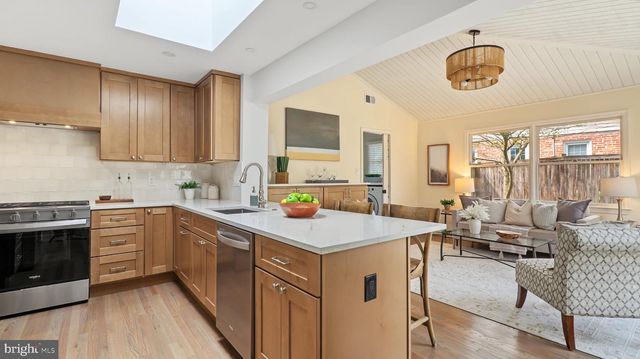 1514 SHENANDOAH RD, Alexandria, VA 22308