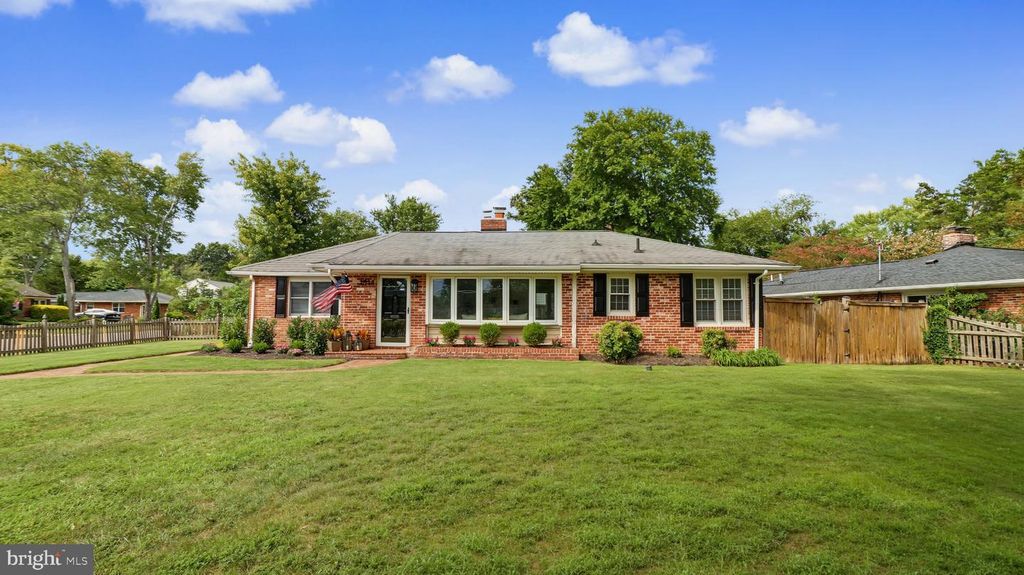 1514 SHENANDOAH RD, Alexandria, VA 22308
