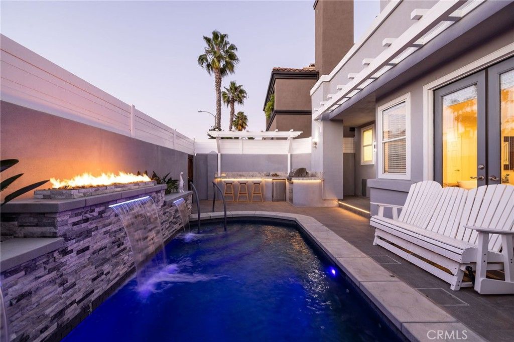606 Goldenwest Street, Huntington Beach, CA 92648 — photo 4