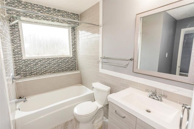 3810 Storm Creek Drive, Houston, TX 77088