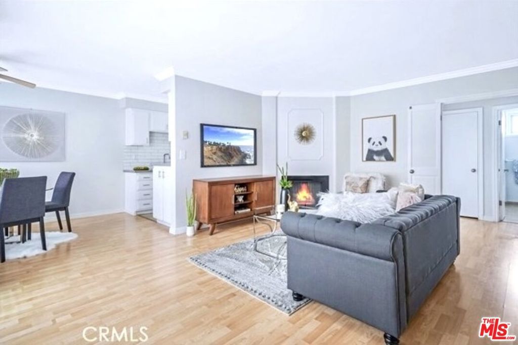 914 Lincoln Boulevard 302, Santa Monica, CA 90403