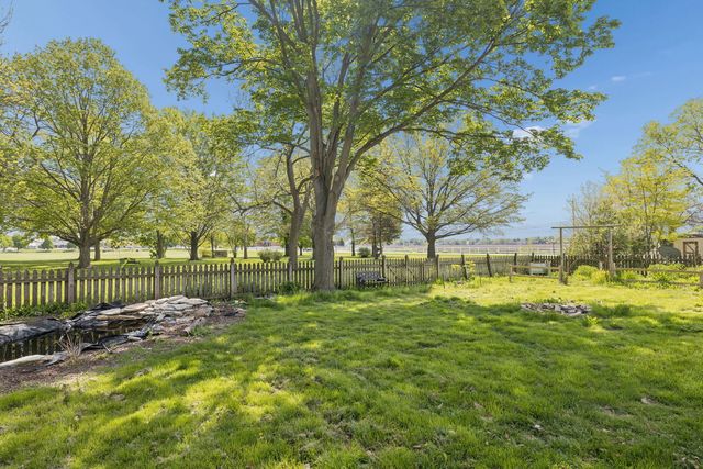 146 Feece Drive, Batavia, IL 60510
