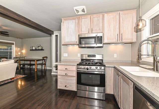 2834 S 57th STREET, Milwaukee, WI 53219