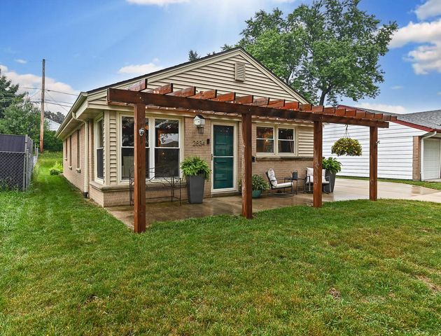 2834 S 57th STREET, Milwaukee, WI 53219