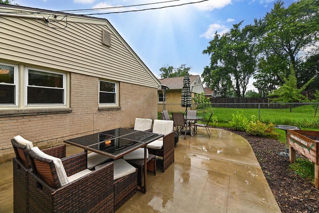 2834 S 57th STREET, Milwaukee, WI 53219