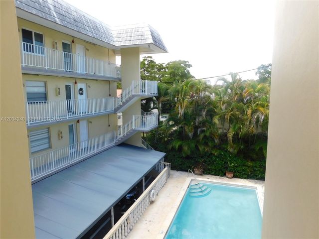 427 Santander Ave 302, Coral Gables, FL 33134