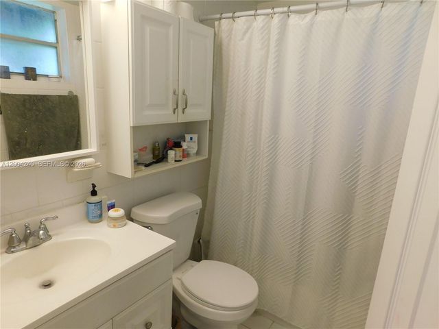 427 Santander Ave 302, Coral Gables, FL 33134