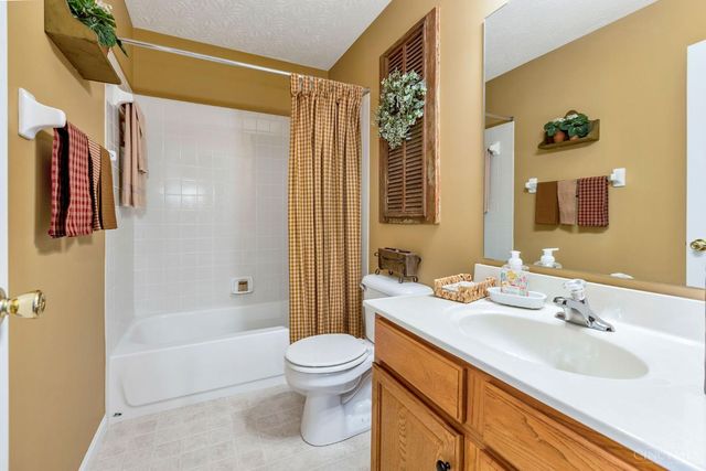 2344 Castle Pines Court, Hamilton, OH 45013