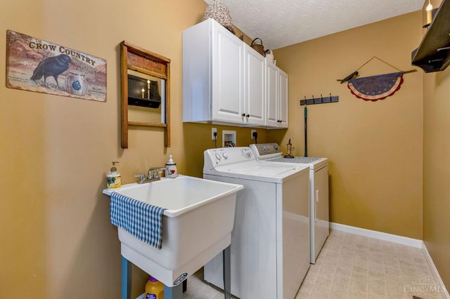 2344 Castle Pines Court, Hamilton, OH 45013