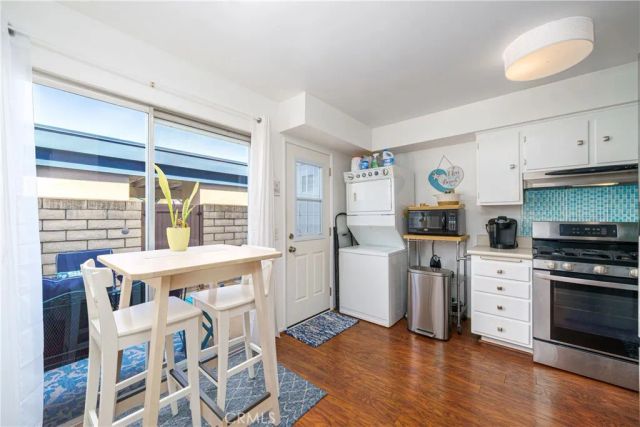 16518 Le Grande Lane, Huntington Beach, CA 92649