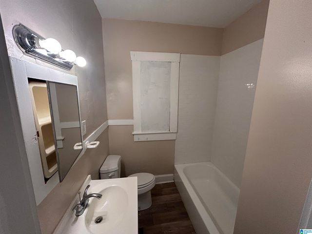 2304 22ND STREET, Birmingham, AL 35208