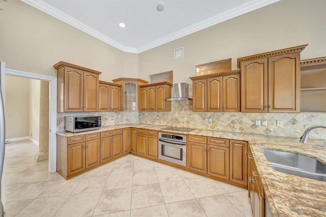 6420 NW 41st Street, Coral Springs, FL 33067