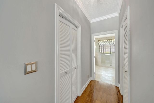6420 NW 41st Street, Coral Springs, FL 33067