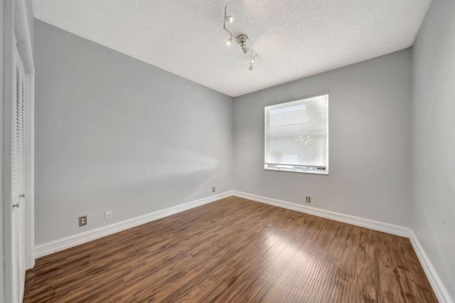 6420 NW 41st Street, Coral Springs, FL 33067