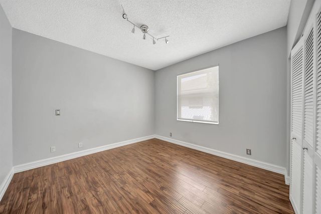6420 NW 41st Street, Coral Springs, FL 33067