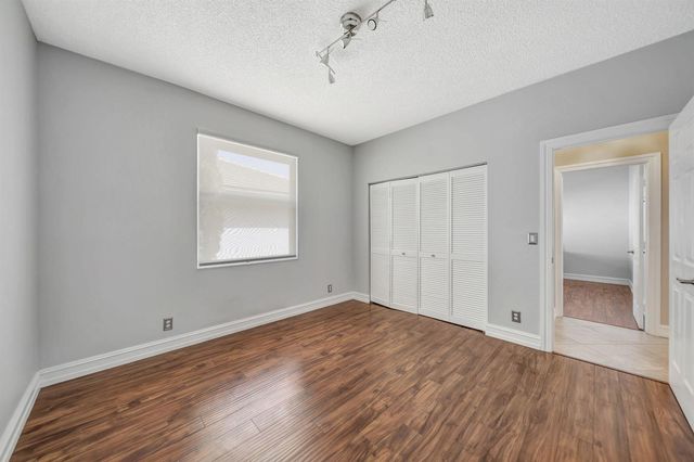 6420 NW 41st Street, Coral Springs, FL 33067