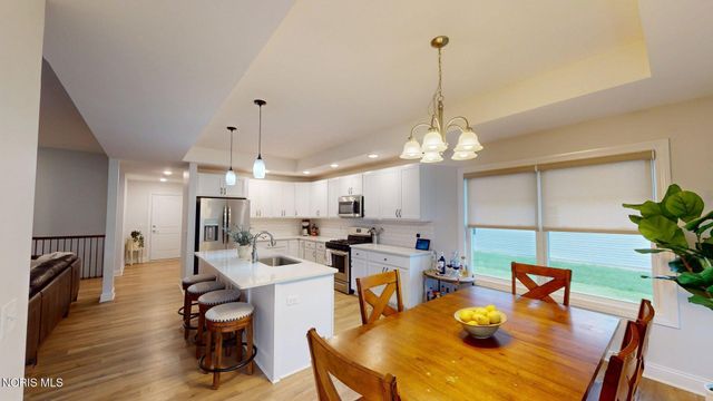 1578 Henline Way, Waterville, OH 43566