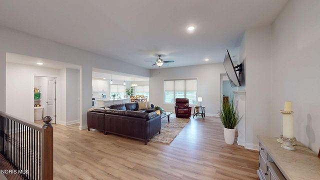 1578 Henline Way, Waterville, OH 43566