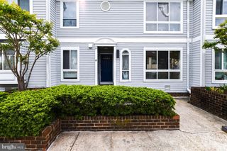 49 HAWTHORNE COURT # 49, Washington, DC 20017