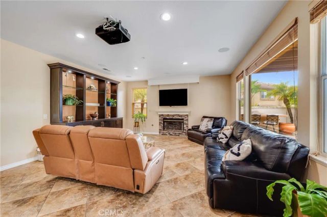 6137 Ridgemont, La Verne, CA 91750