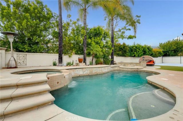 6137 Ridgemont, La Verne, CA 91750