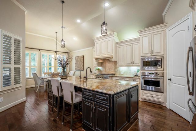 111 Mountain Laurel Drive, Montgomery, TX 77316
