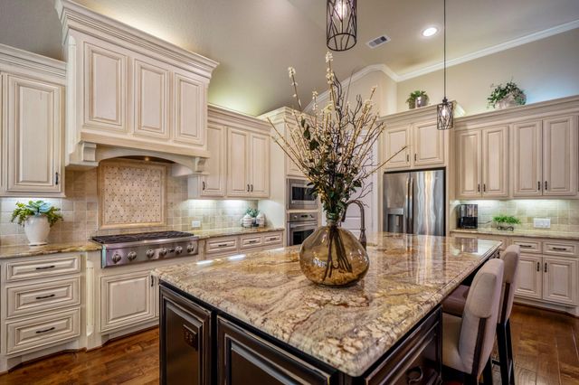 111 Mountain Laurel Drive, Montgomery, TX 77316