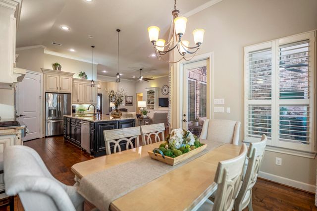 111 Mountain Laurel Drive, Montgomery, TX 77316