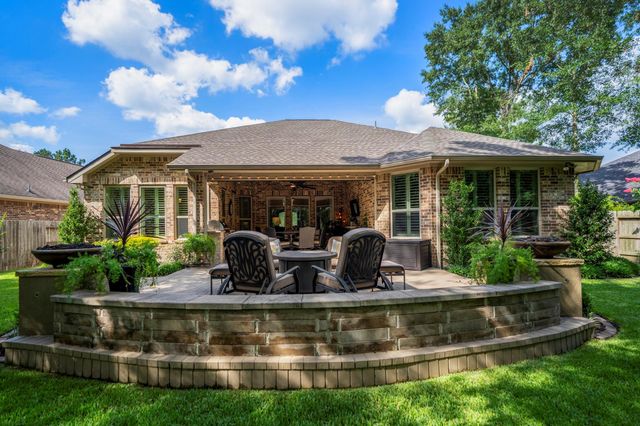 111 Mountain Laurel Drive, Montgomery, TX 77316