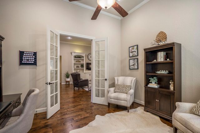 111 Mountain Laurel Drive, Montgomery, TX 77316