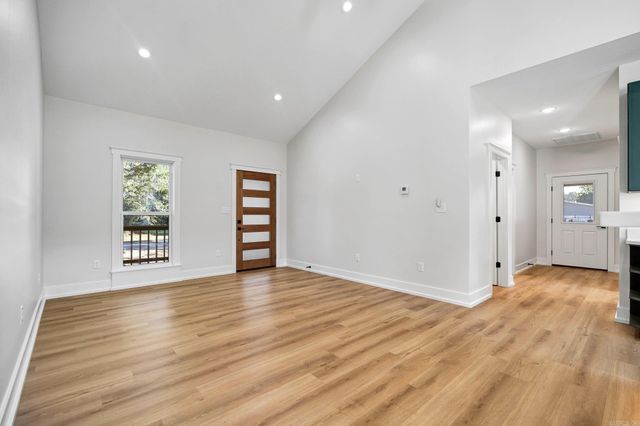 301 Dogwood, Caraway, AR 72419