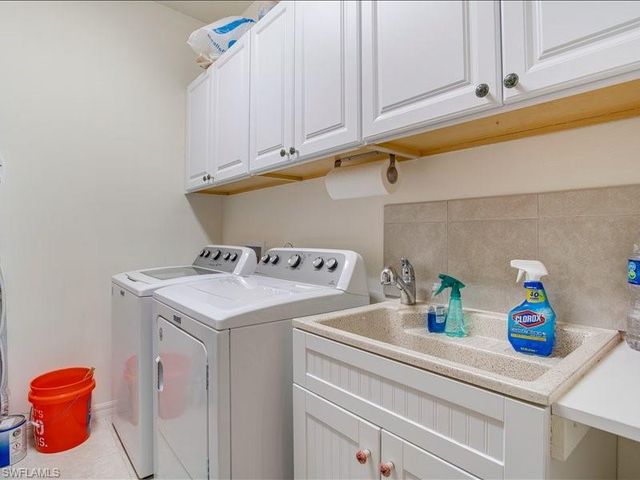 2624 Anguilla DR, Cape Coral, FL 33991