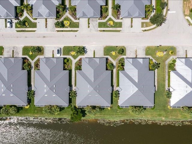 2624 Anguilla DR, Cape Coral, FL 33991