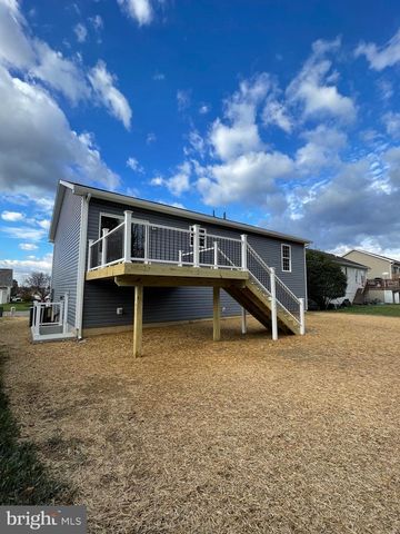 578 FORD CIR, Inwood, WV 25428