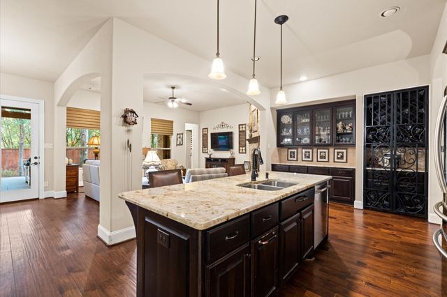 110 Monterrey Bend, Montgomery, TX 77316