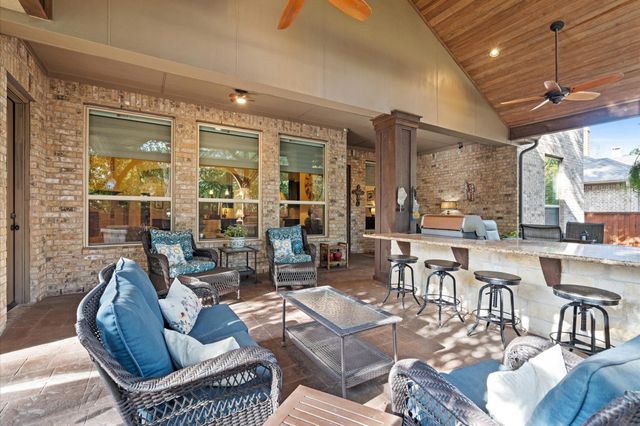 110 Monterrey Bend, Montgomery, TX 77316