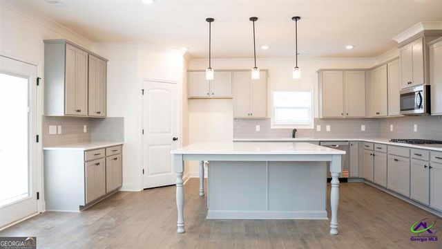 304 Garnet Drive, Bonaire, GA 31005