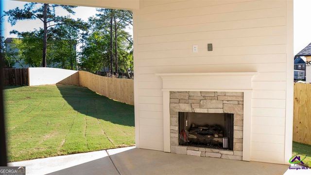 304 Garnet Drive, Bonaire, GA 31005