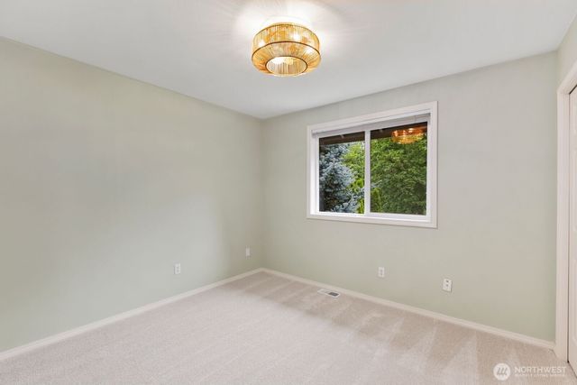 4405 S 261st Street, Kent, WA 98032